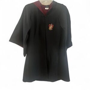 Black and Red Gryffindor robe